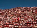 Larung Gar - domov 40000 mn&iacute;chov